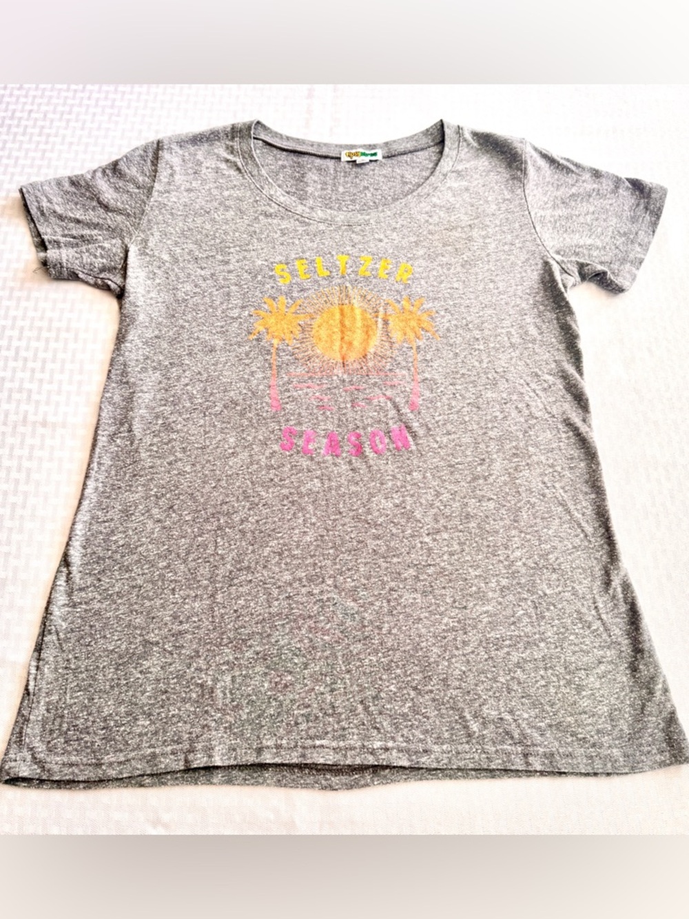 Seltzer Season Graphic Tee Summer Beach T-Shirt XL